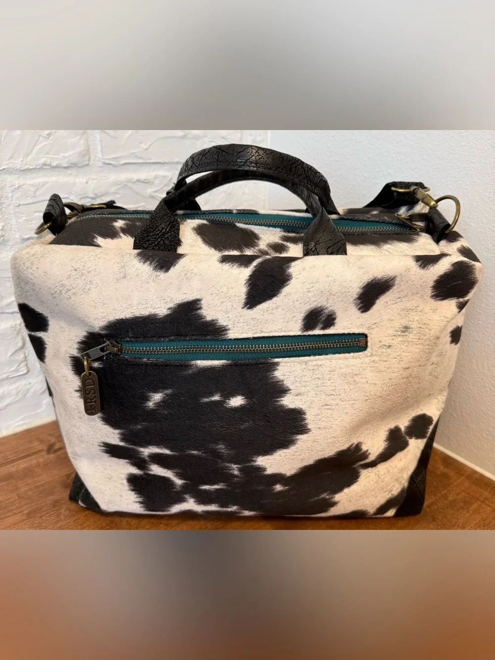Rebekah Scott Designs Poppi Pro Black Cowhide Bag Like New